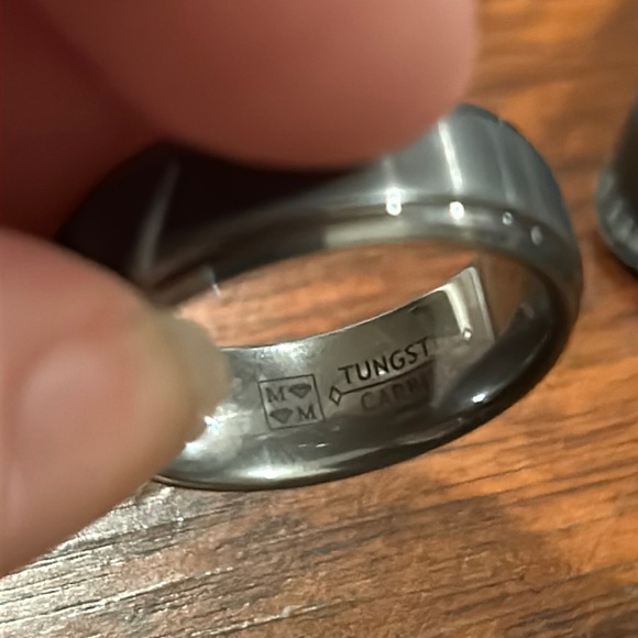 Tungsten Carbide Men’s Ring. Size 10 - Picture 7 of 12